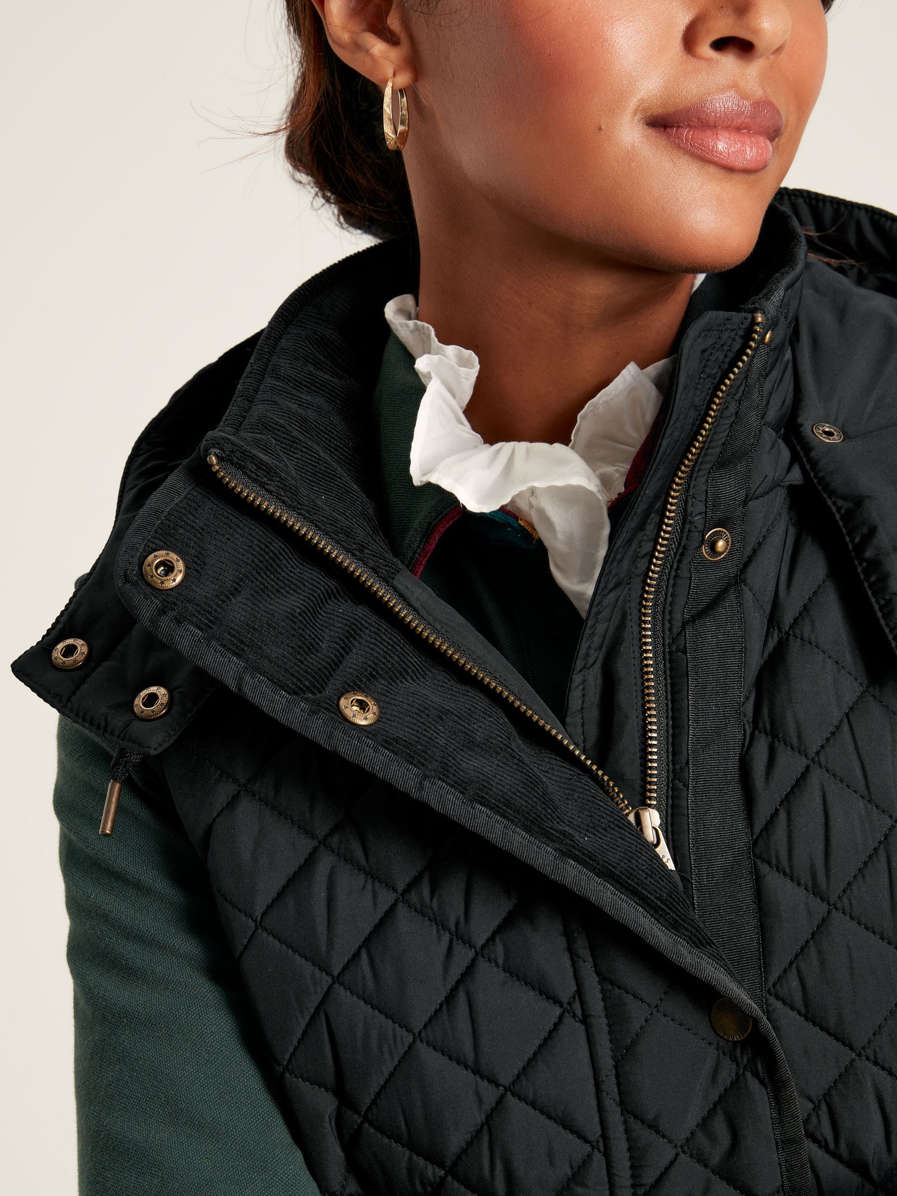 Chatsworth Black Showerproof Longline Diamond Quilted Gilet - Black