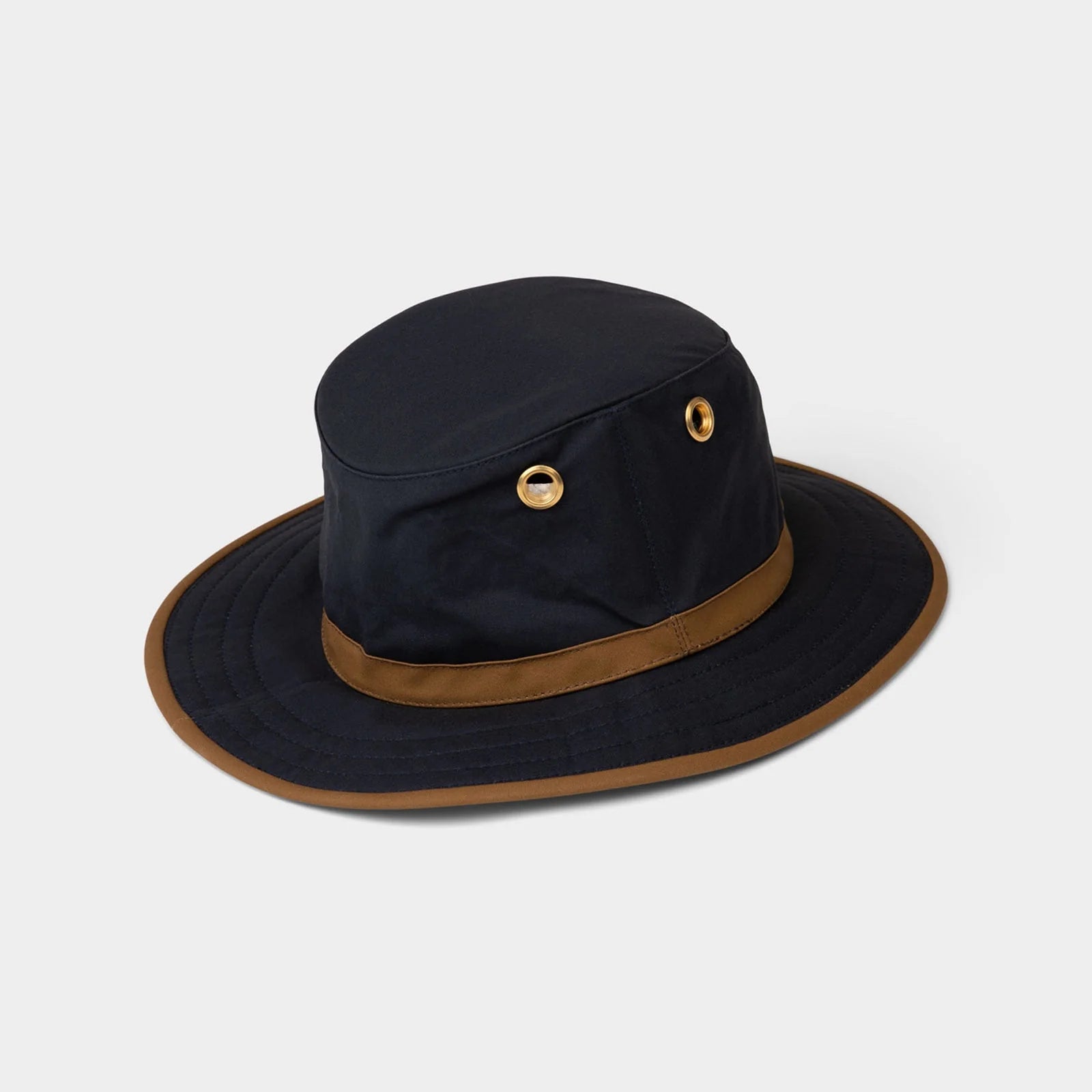 TWC7 Outback Waxed Cotton Navy/Tan