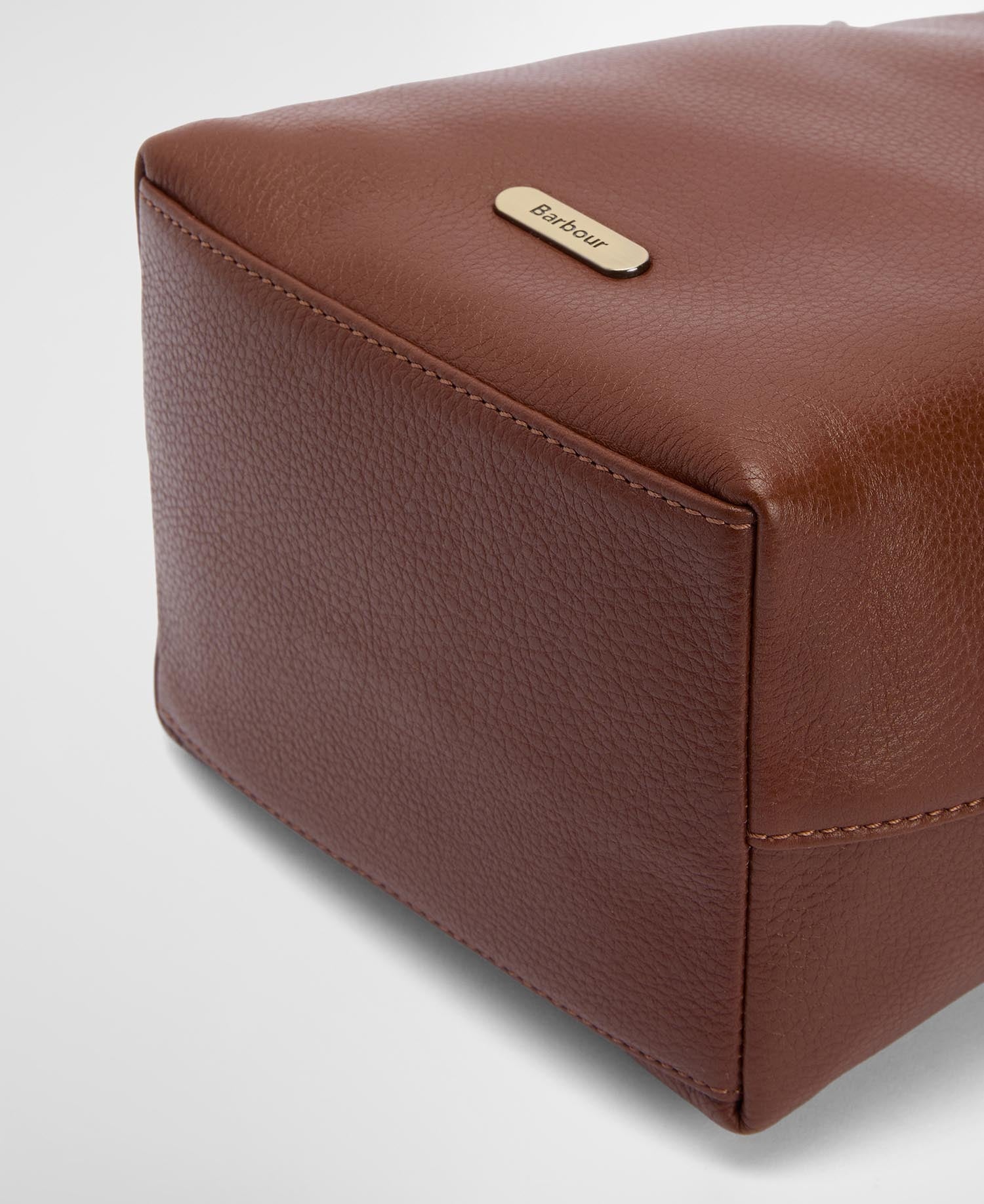 Cedar Leather Bucket Bag - Brown