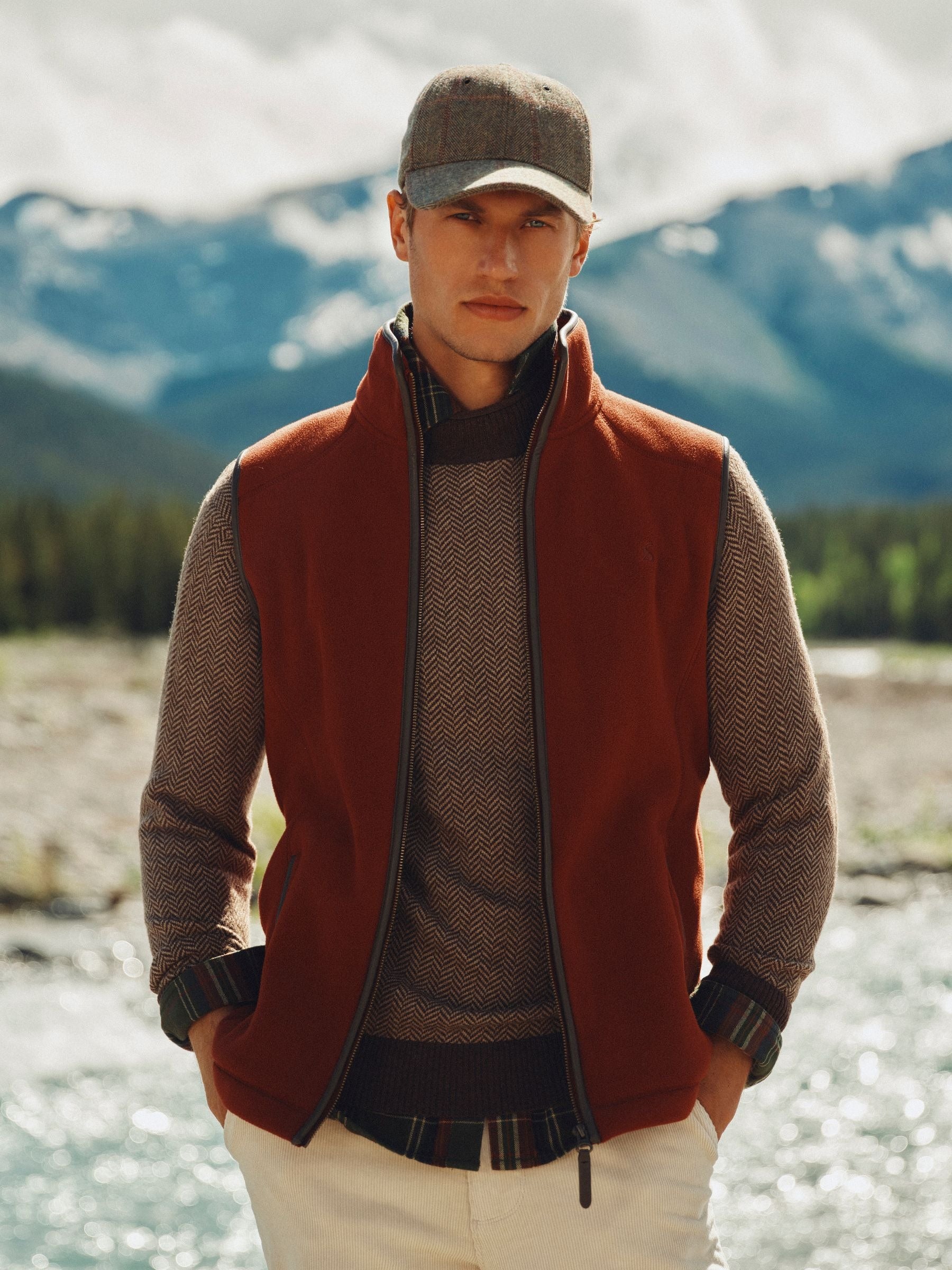 Heritage Rust Brown Fleece Gilet