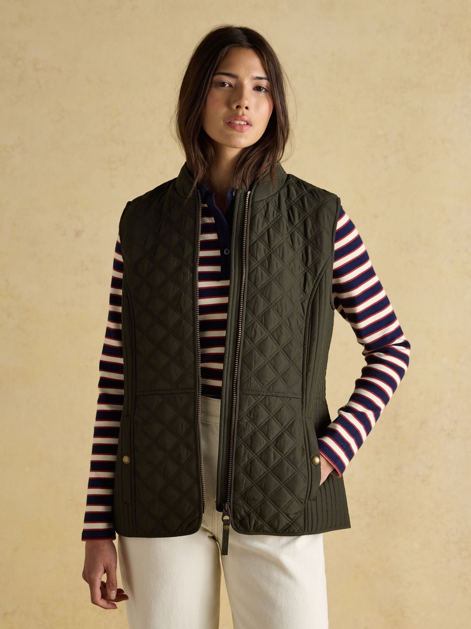 Minx Green Showerproof Diamond Quilted Gilet