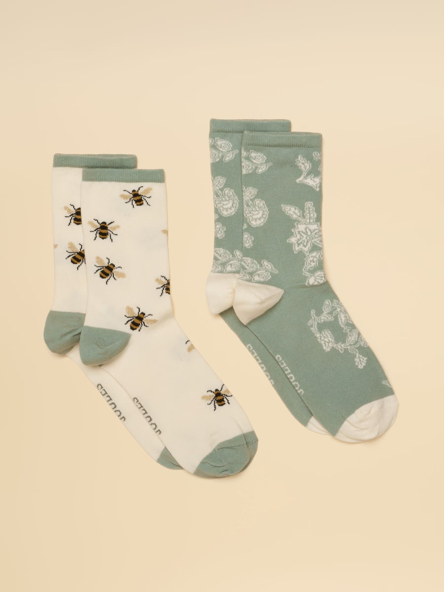 Women's Everyday White & Green Socks 2 Pack (size 4-8)
