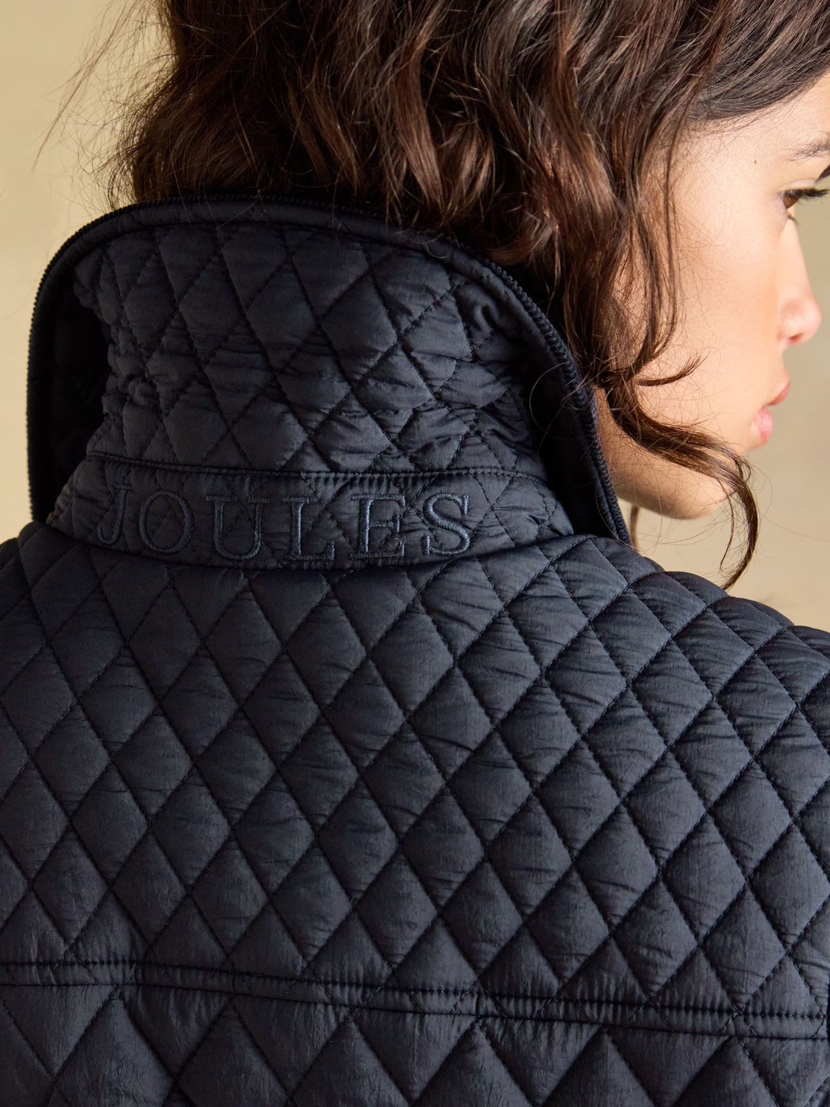 Highclere Navy Showerproof Diamond Quilted Jacket.
