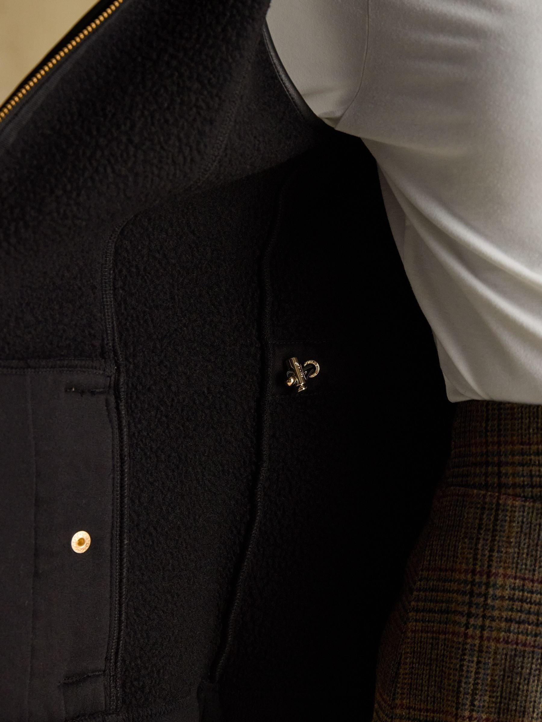 Heritage Black Regular Fleece Gilet