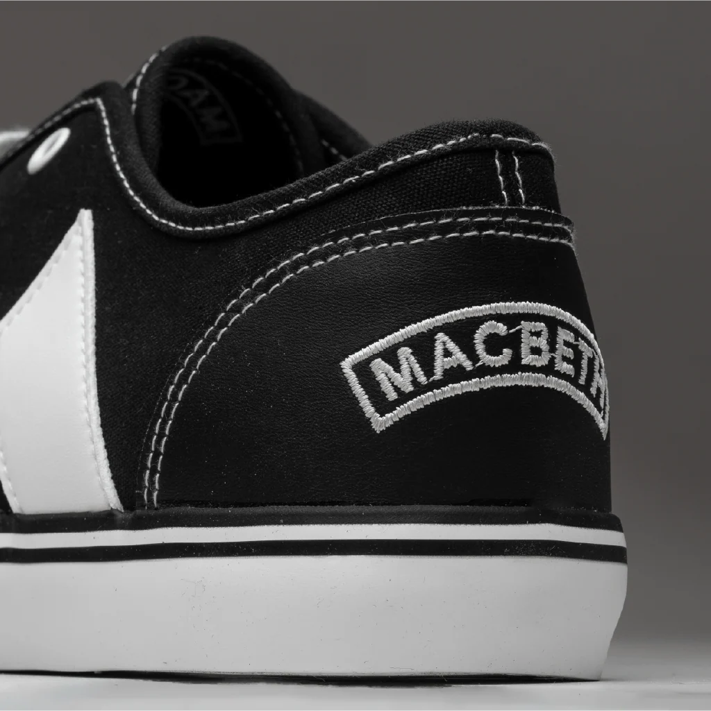 Macbeth Langley Black/White