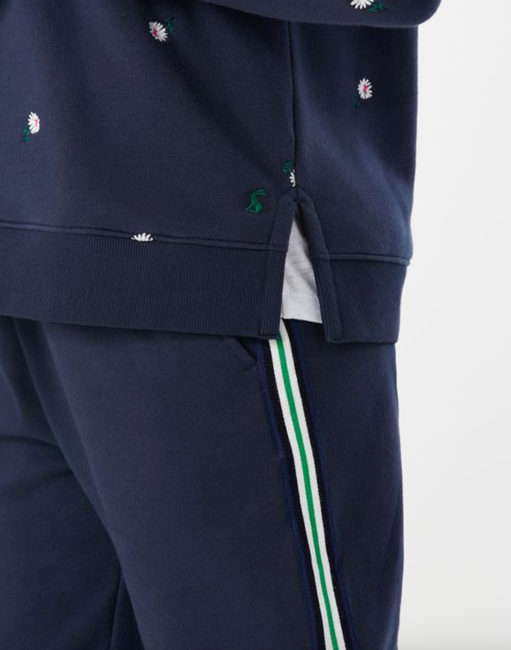 Rowley Hooded Sweatshirt in Embroidered Navy Ditsy