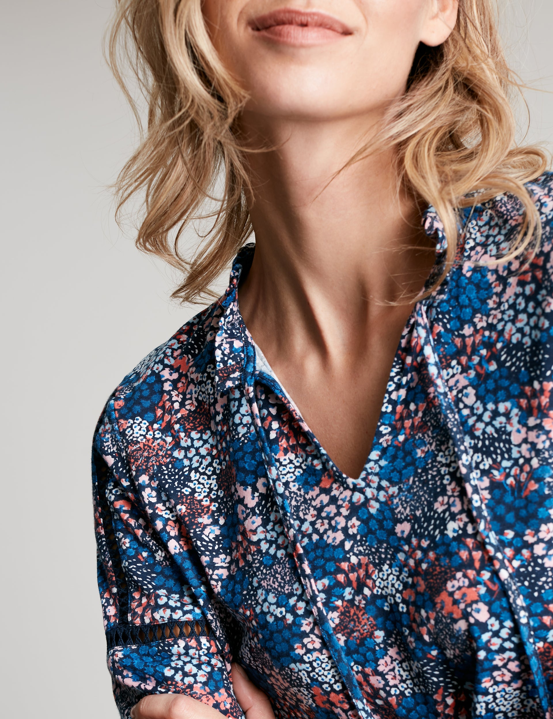 Frances Cut Detail Blouse - Navy Ditsy