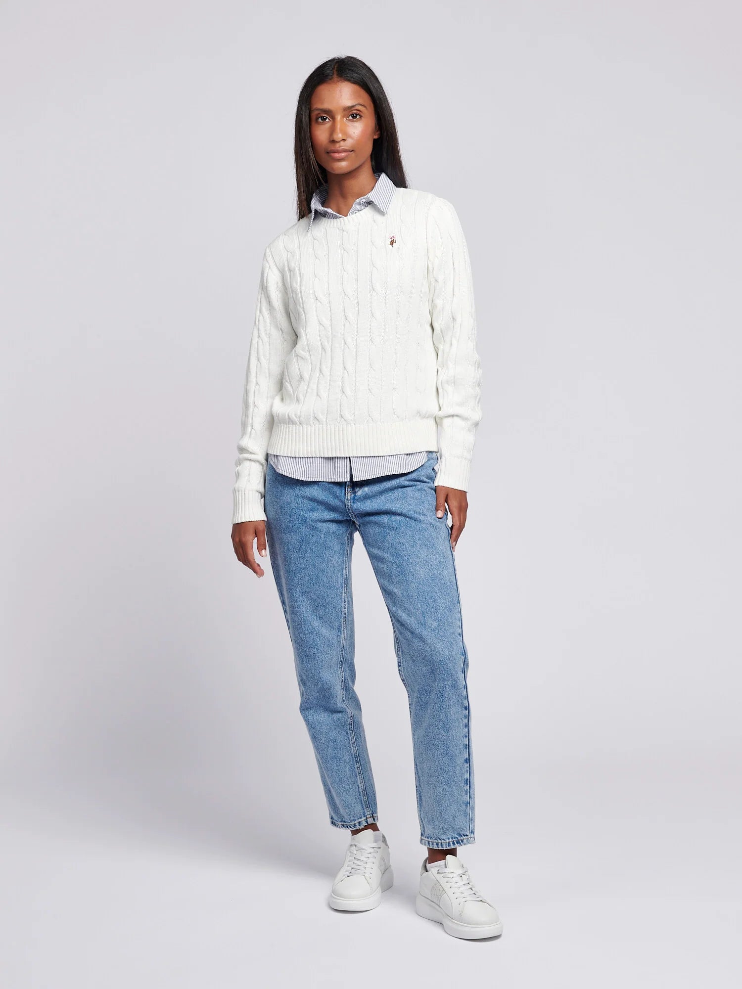 Womens Crew Neck Cable Jumper in Marshmallow