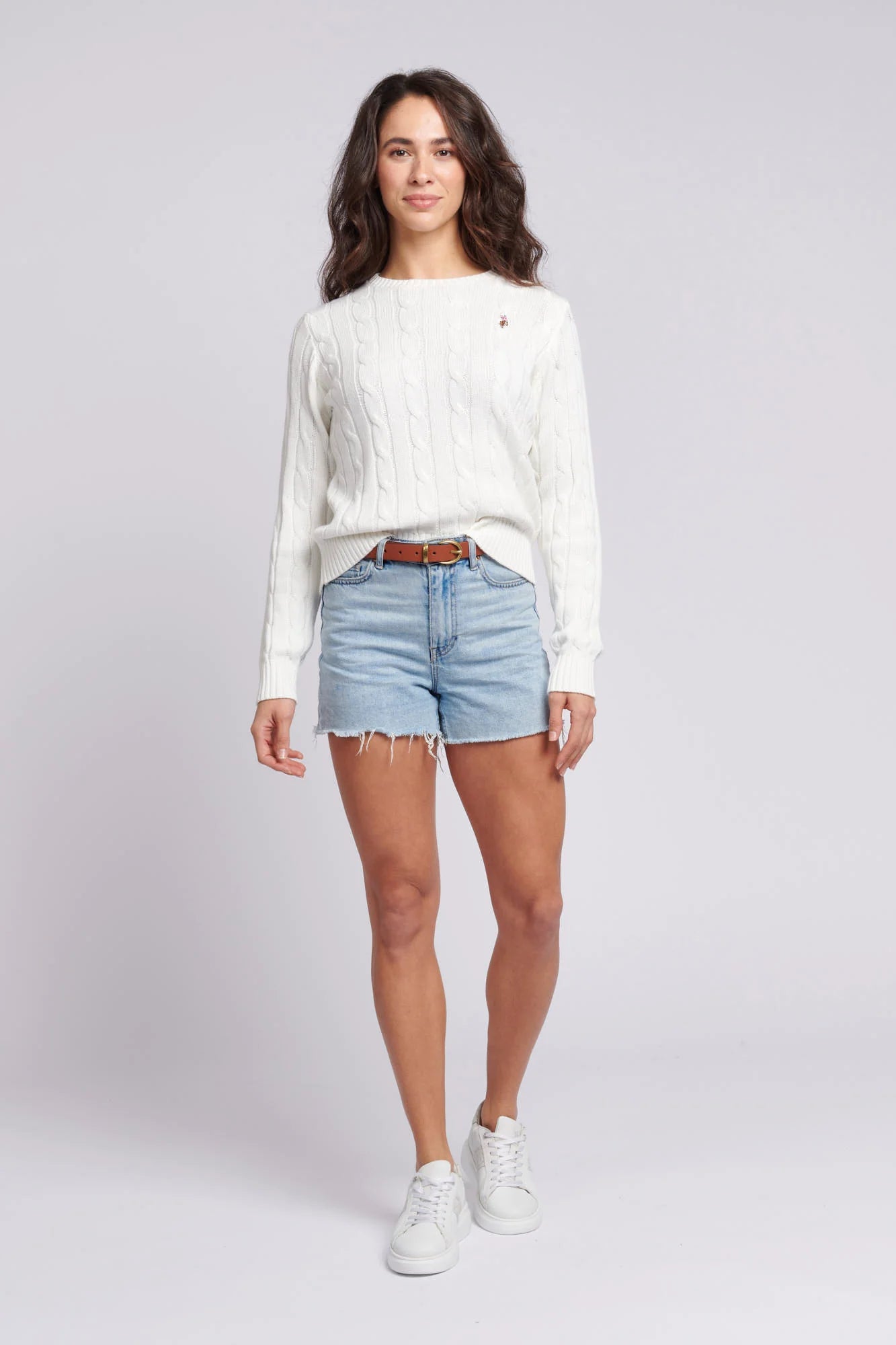 Womens Crew Neck Cable Jumper in Marshmallow