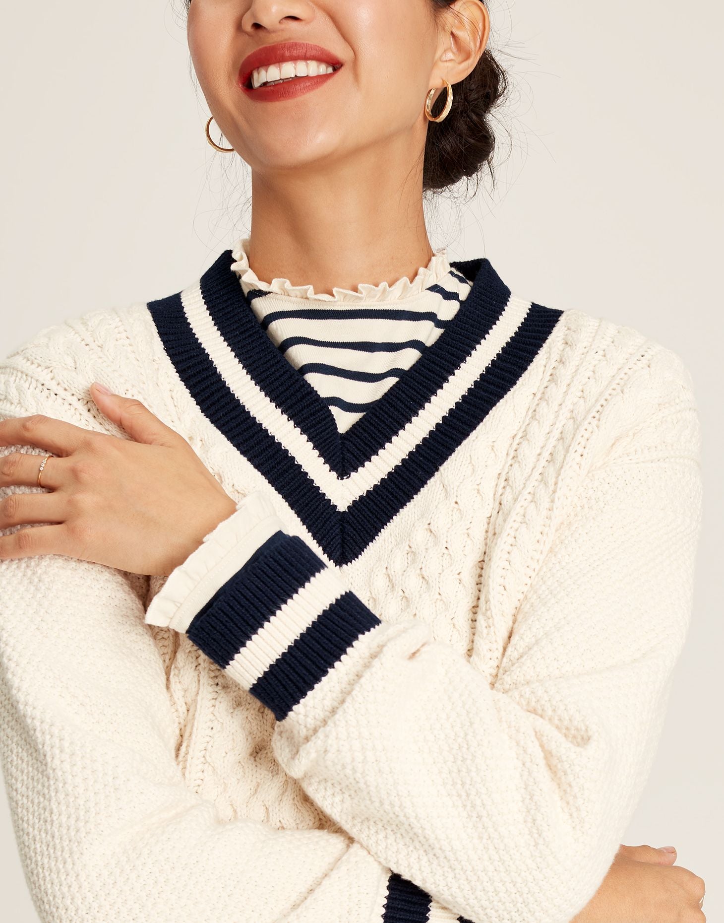 Dawson V-Neck Cricket Jumper - Cream Navy