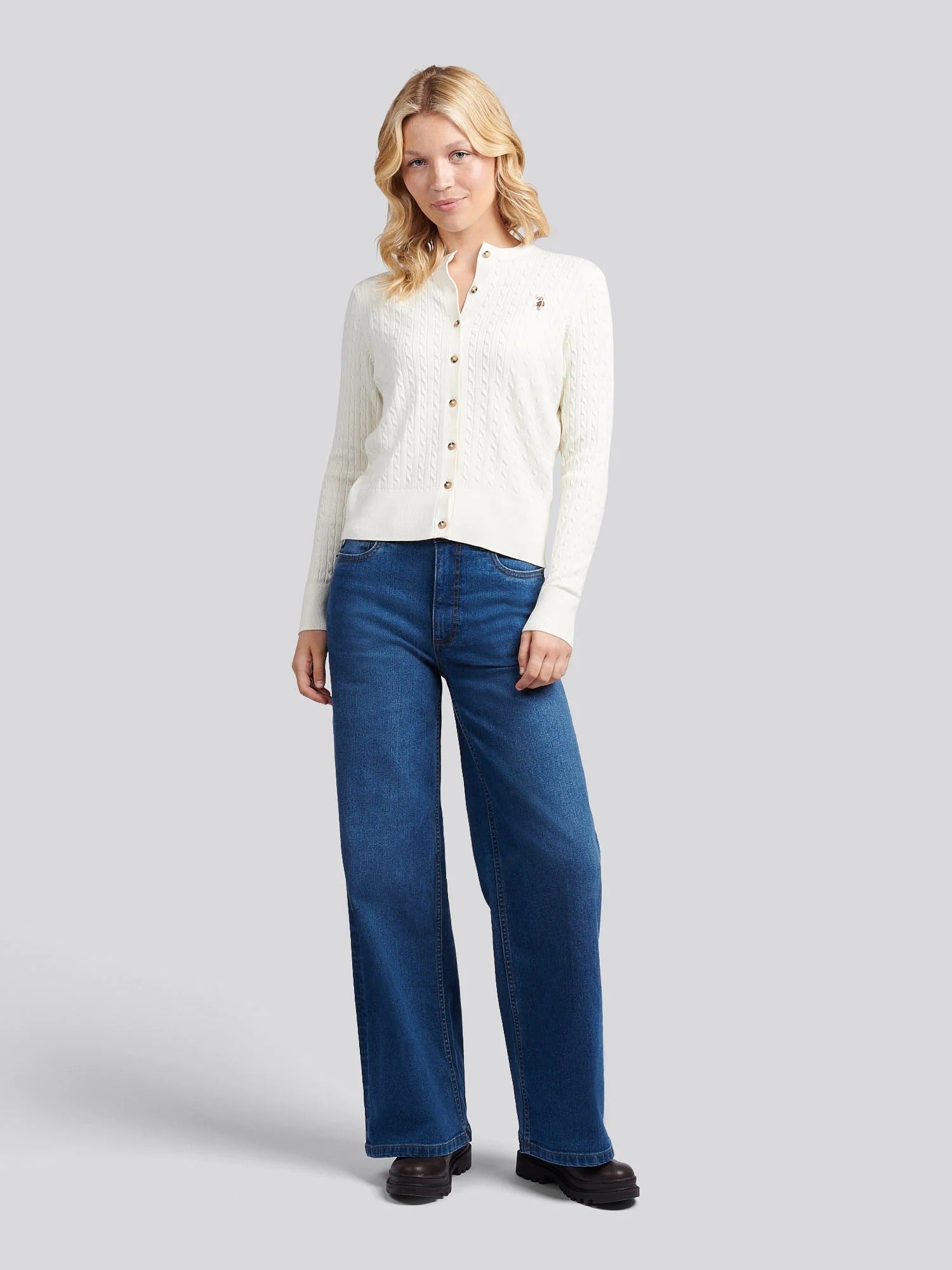 Women's Fine Cable Knit Cardigan in Marshmallow