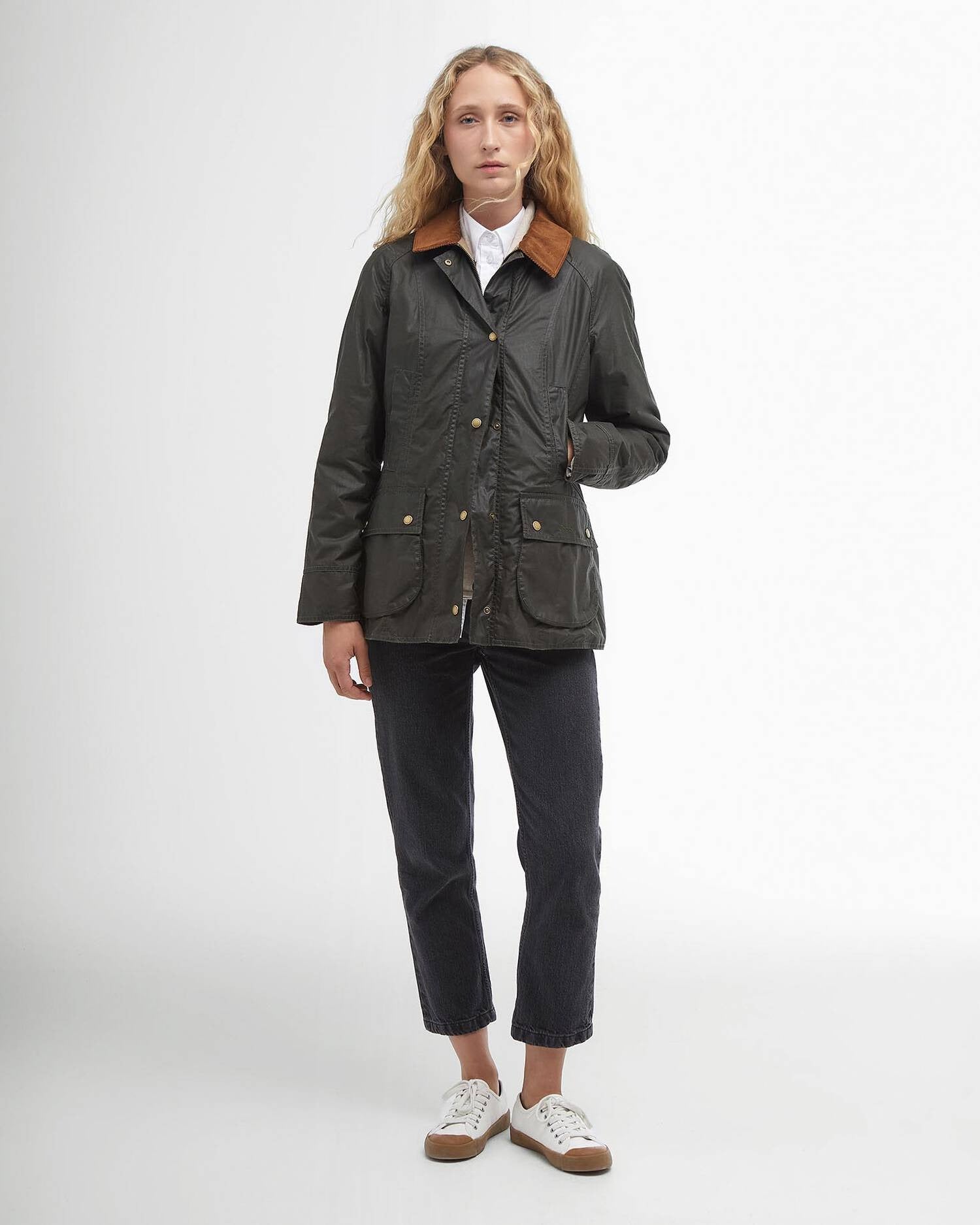 Lightweight Beadnell Waxed Jacket - Archive Olive