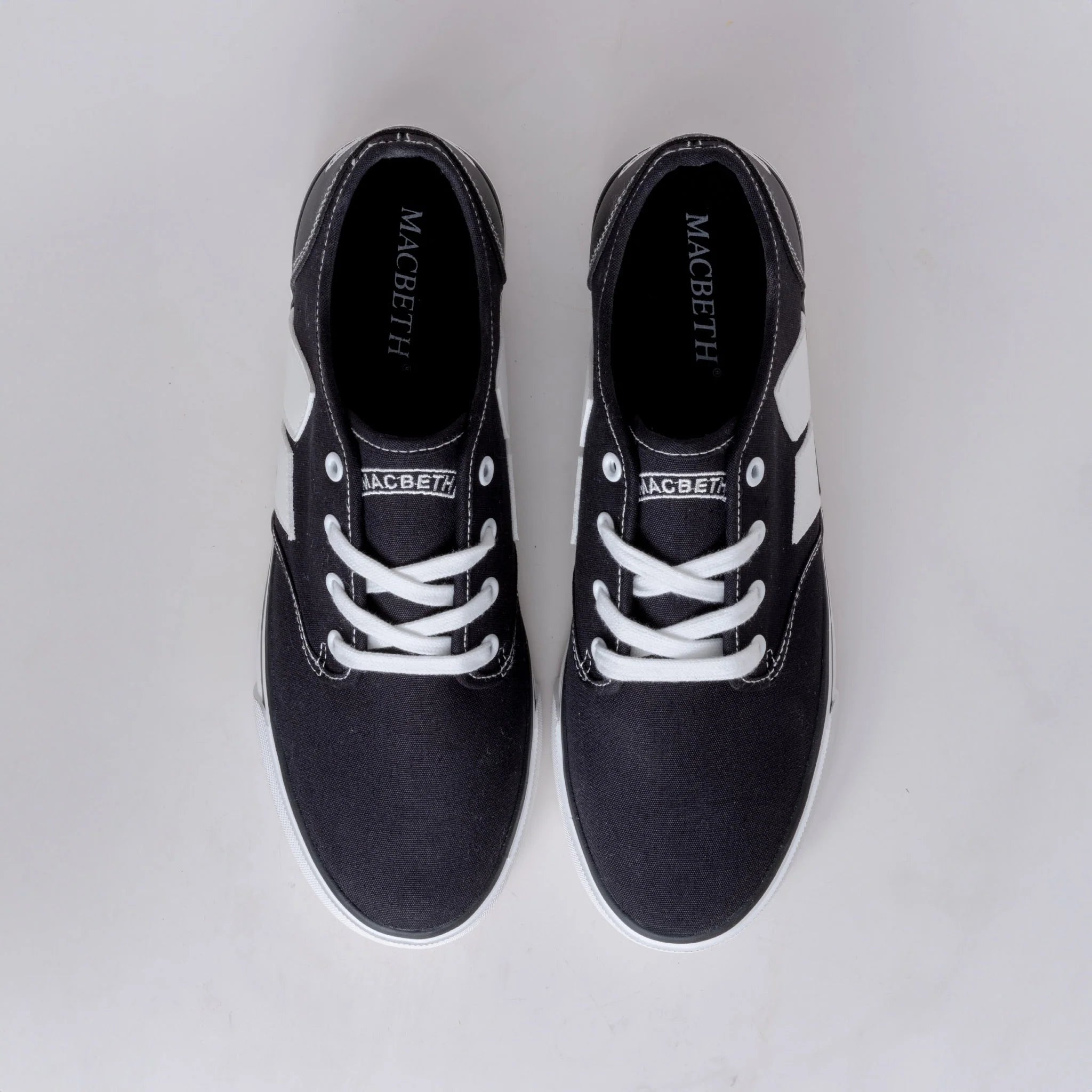Macbeth Langley Black/White