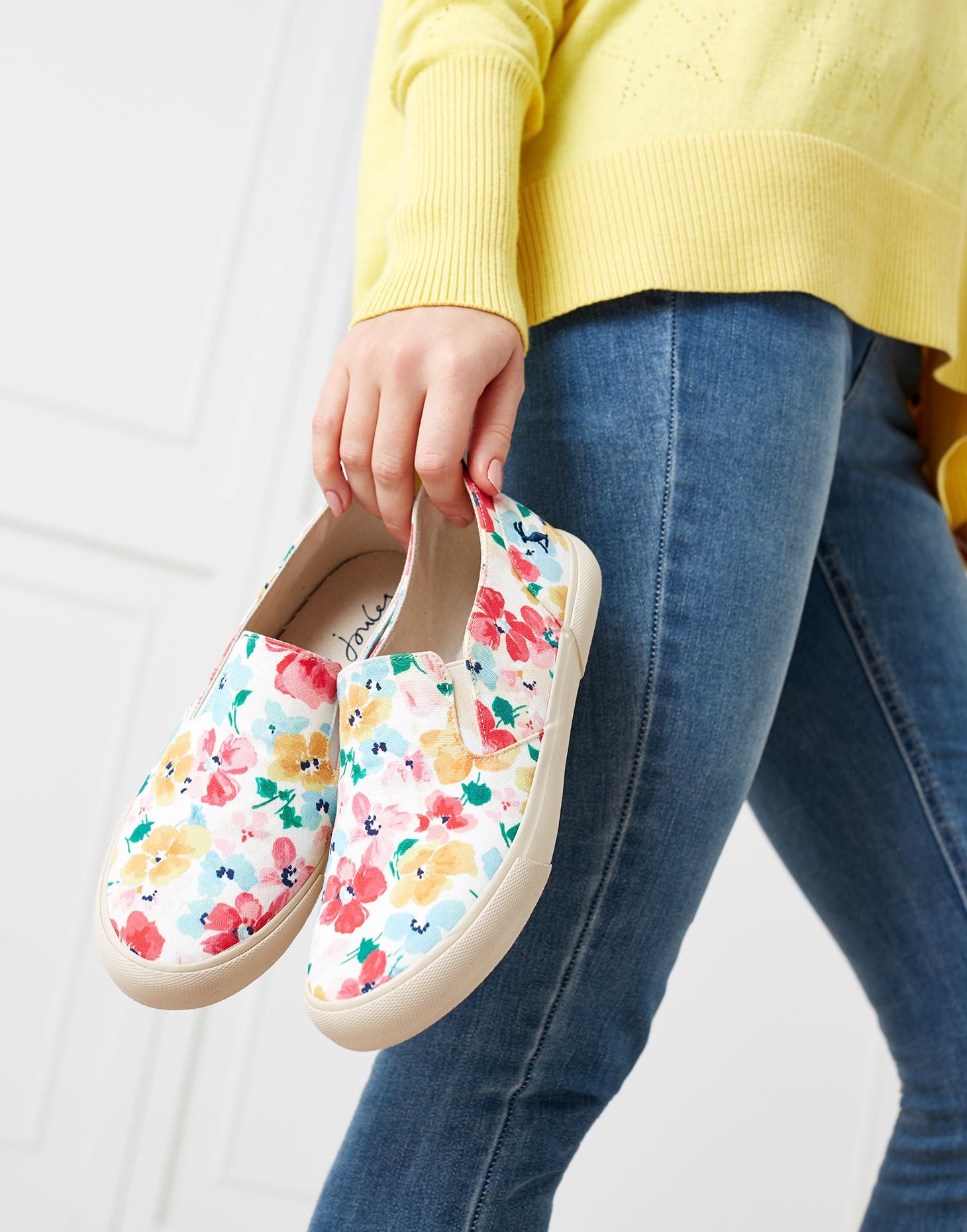 Fay Slip on Trainers - White Floral