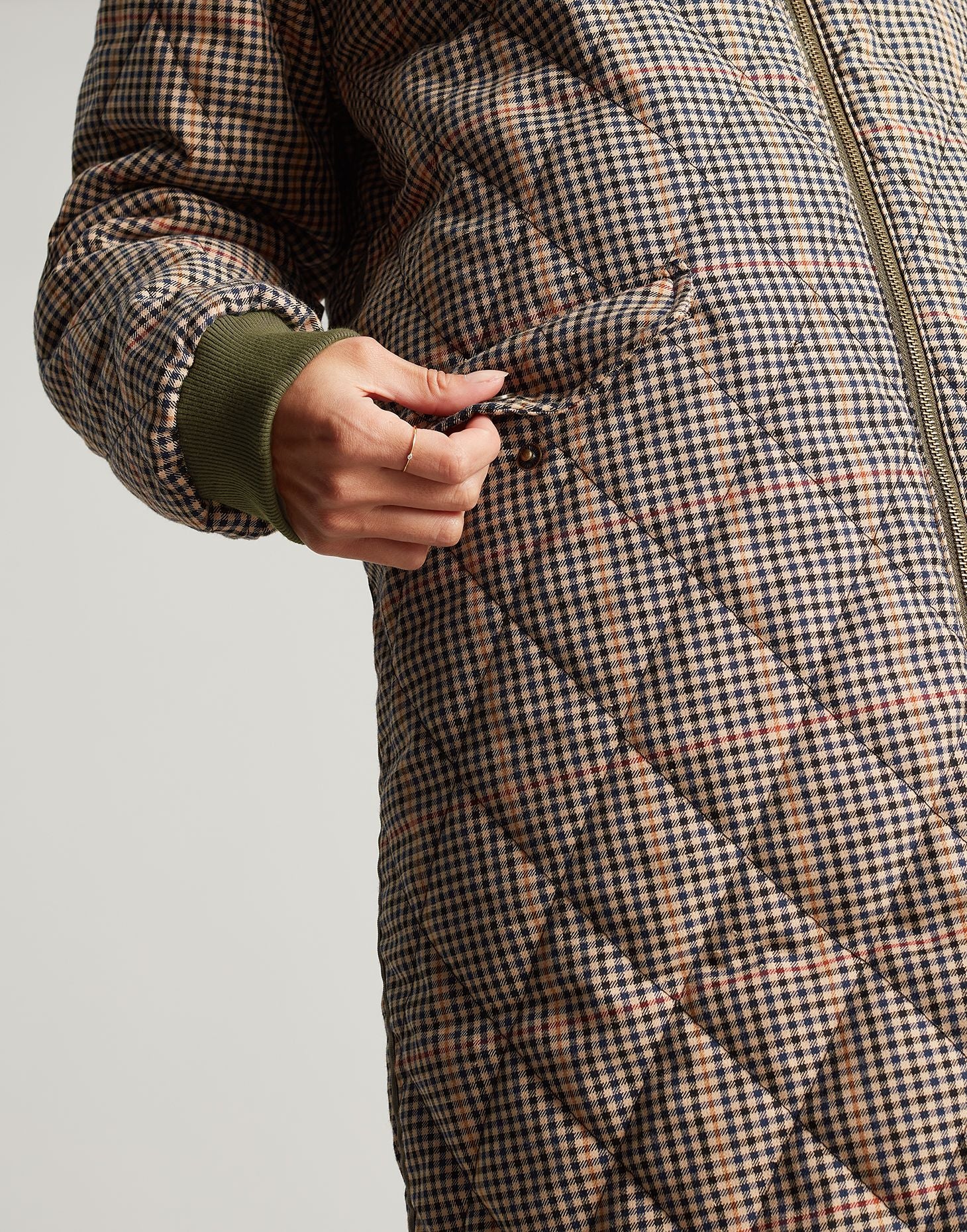 Endeavour quilted hot sale reversible jacket